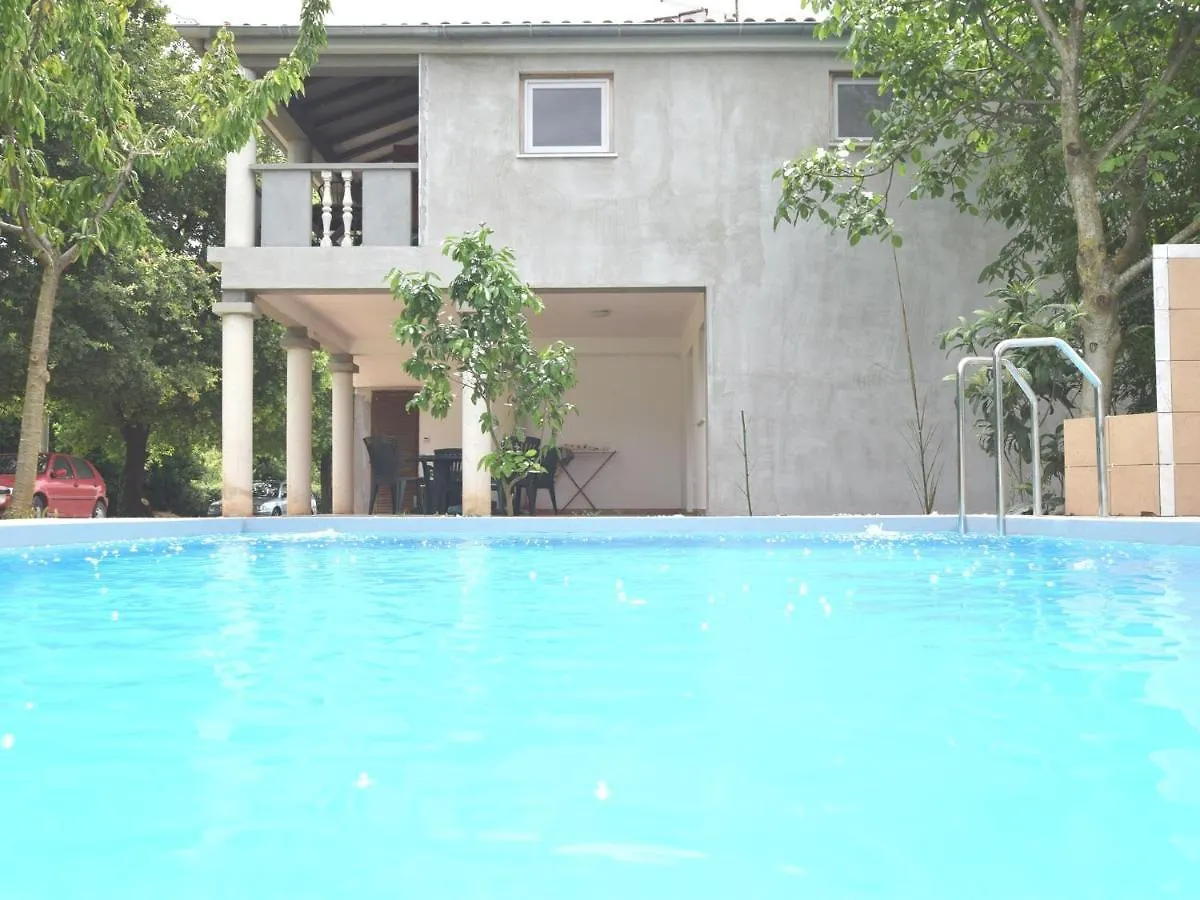 Apartment In Holiday Home With Pool